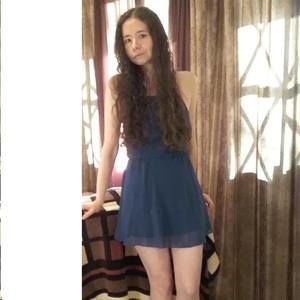 Meet your Posher, Monee